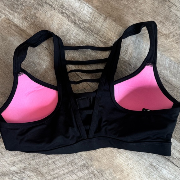 PINK Ultimate Sports Bra NWT SMALL black /pink padding - Picture 6 of 6
